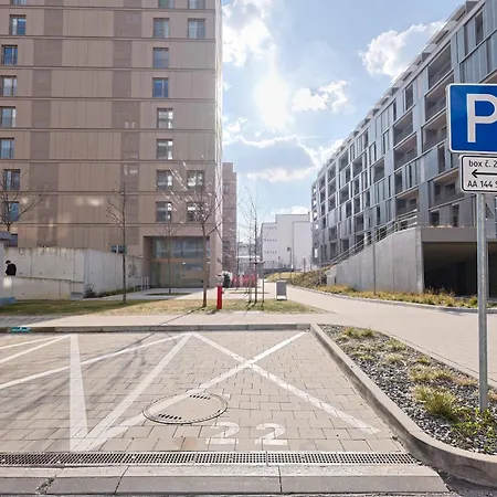 Apartment Urban Hideout With Free Parking Pressburg