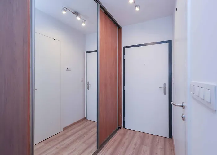 Urban Hideout With Free Parking Apartmán