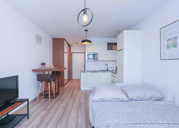 Urban Hideout With Free Parking